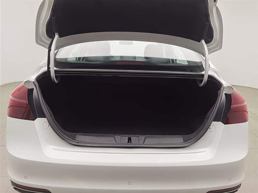 GEELY 2023 car image #17
