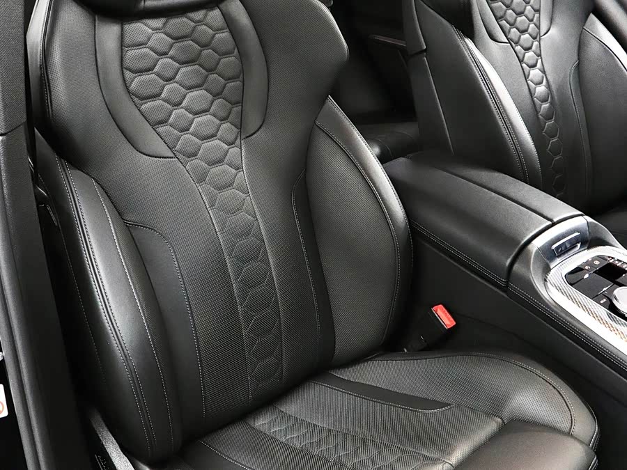 BMW X5 M 2022 car image #17