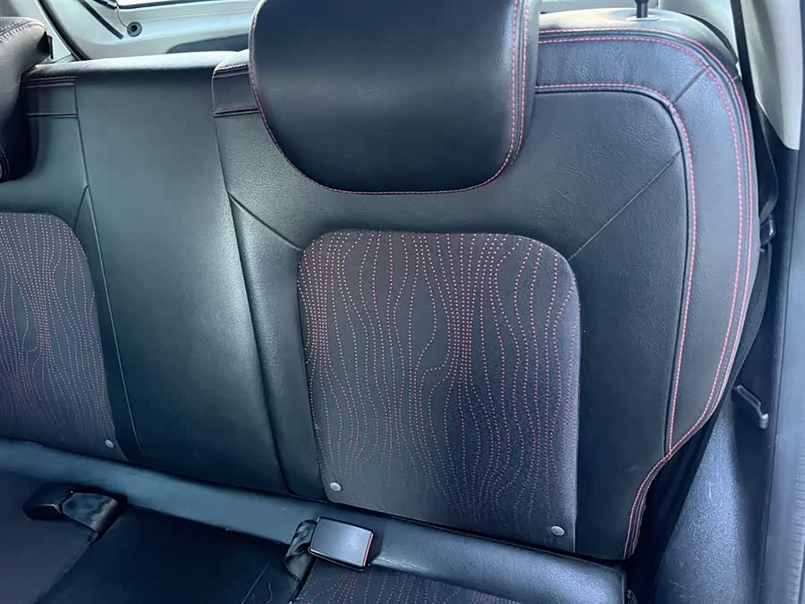 Great Wall M4 2013 car image #17