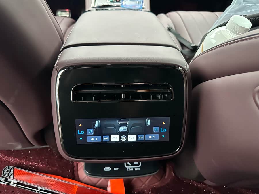 Denza Z9GT 2024 car image #17