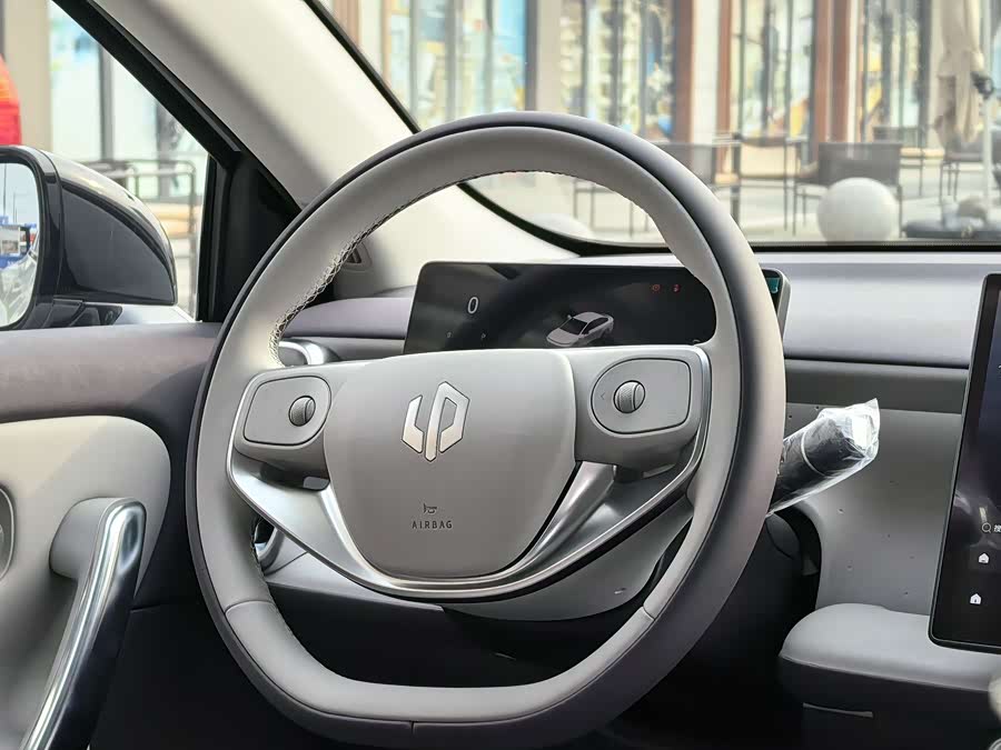 零跑汽车 零跑B01 汽车图片 #17