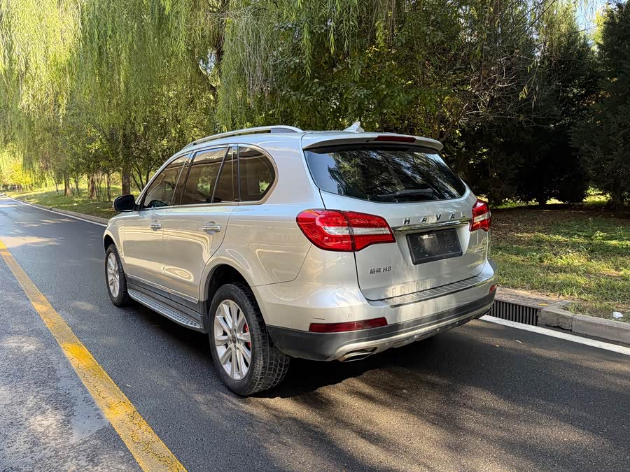 Haval H8 2015 car image #17