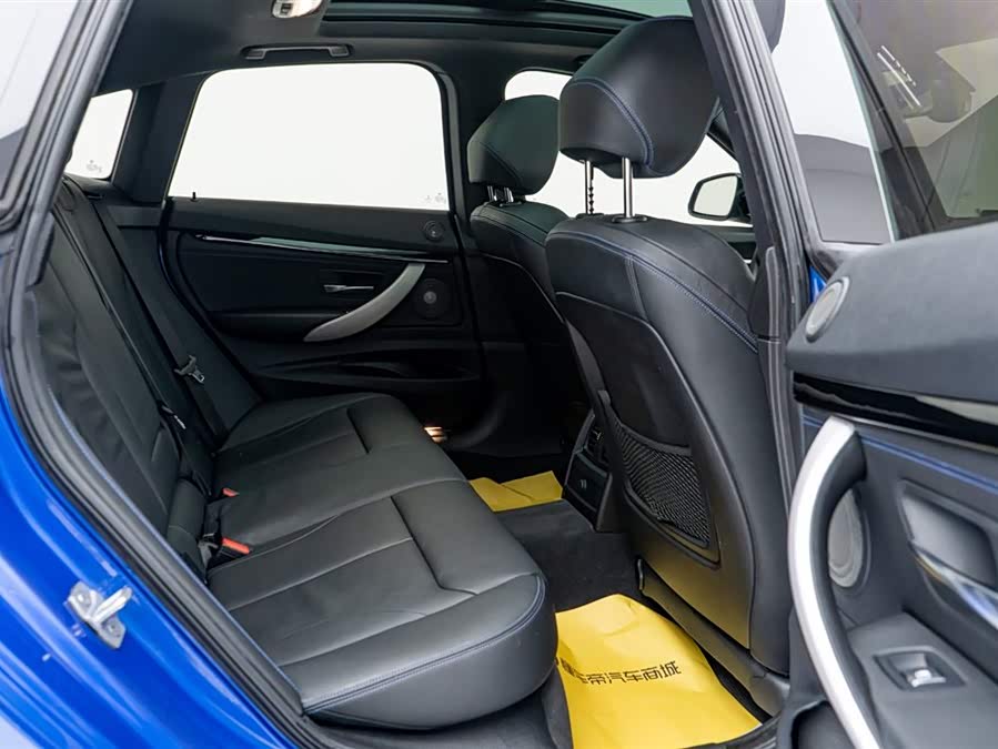 BMW 3 Series GT 2019 car image #17