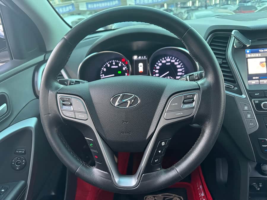 Hyundai Santa Fe 2017 #17 Hyundai Santa Fe 2017 car image #17