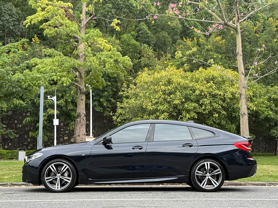 BMW 6 Series GT 2023 car image #17