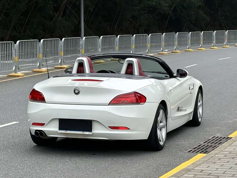 BMW Z4 2013 car image #17