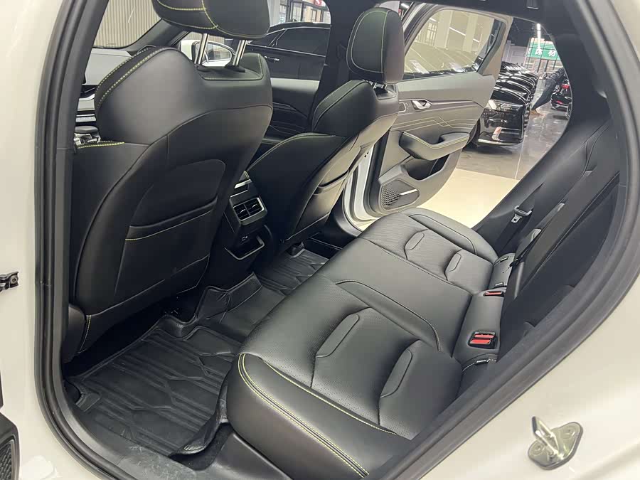 GEELY PrefaceL 2024 car image #17