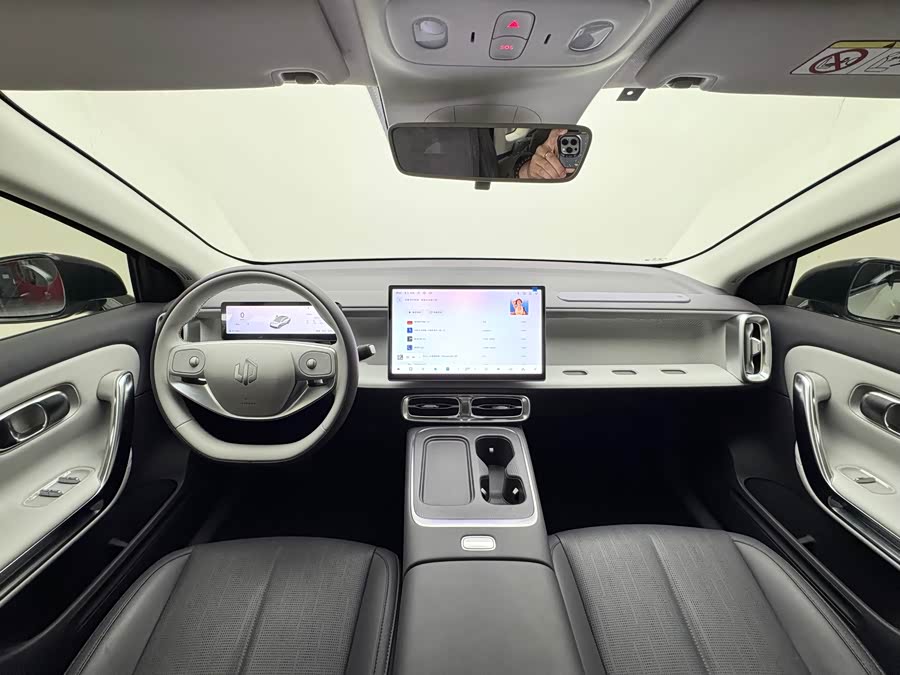 零跑汽车 零跑B01 2025 汽车图片 #17