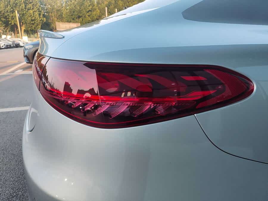 Mercedes-Benz EQS Class 2022 car image #17