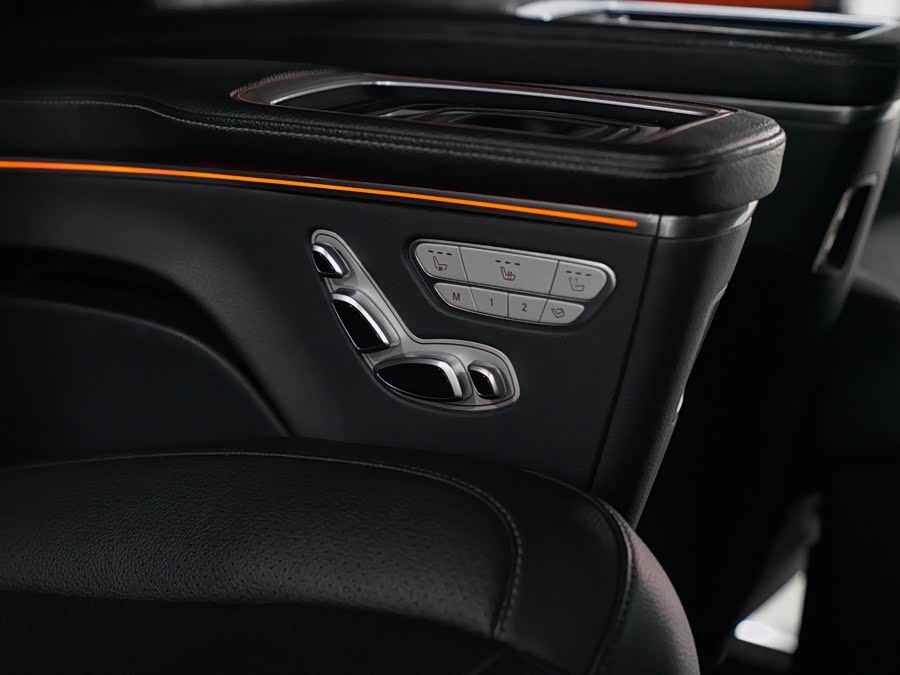 Mercedes-Benz V Class 2021 car image #17