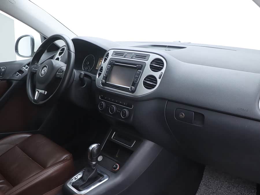 Volkswagen Tiguan 2014 #17 Volkswagen Tiguan 2014 car image #17