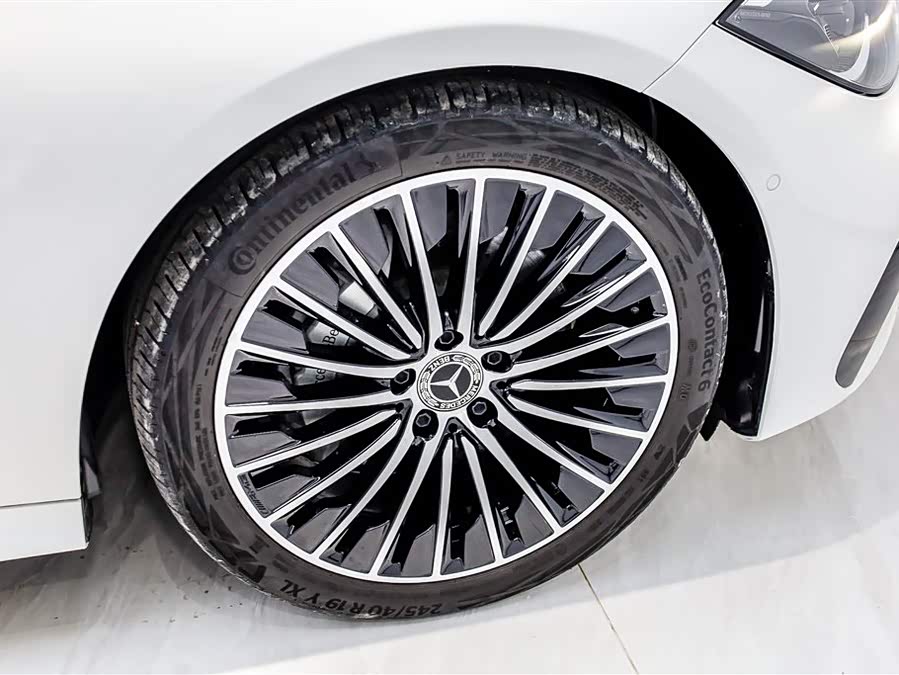 Mercedes-Benz CLE Class 2024 car image #17