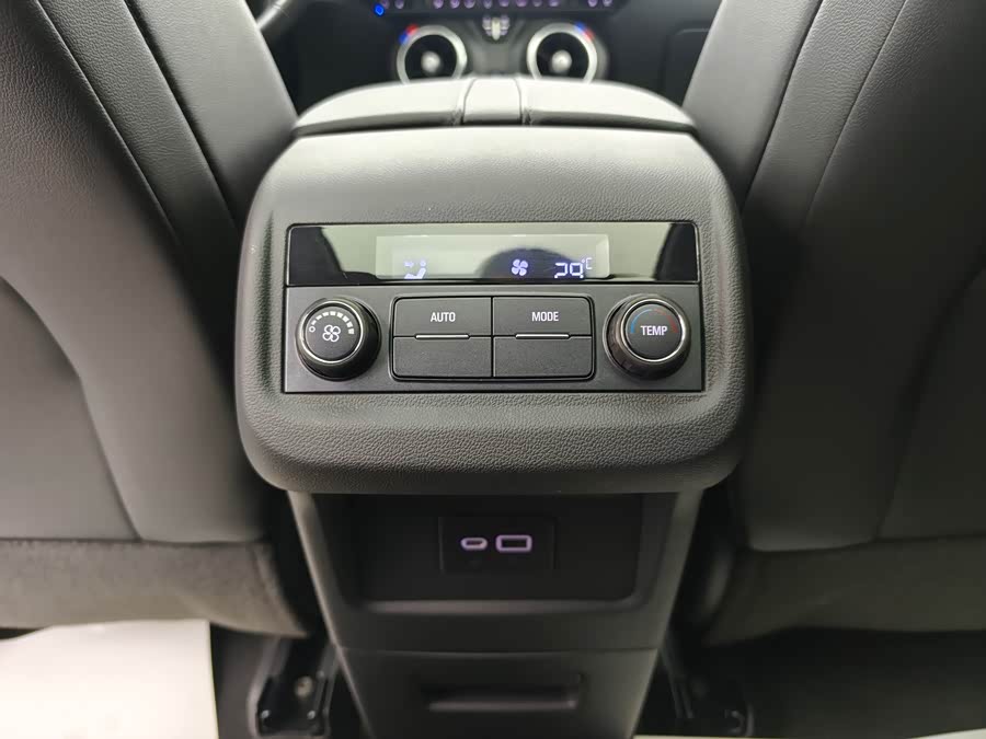 Chevrolet Blazer 2023 #17 Chevrolet Blazer 2023 car image #17