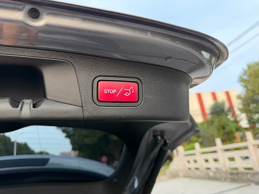 Mercedes-Benz EQA Class 2023 immagine di auto #17