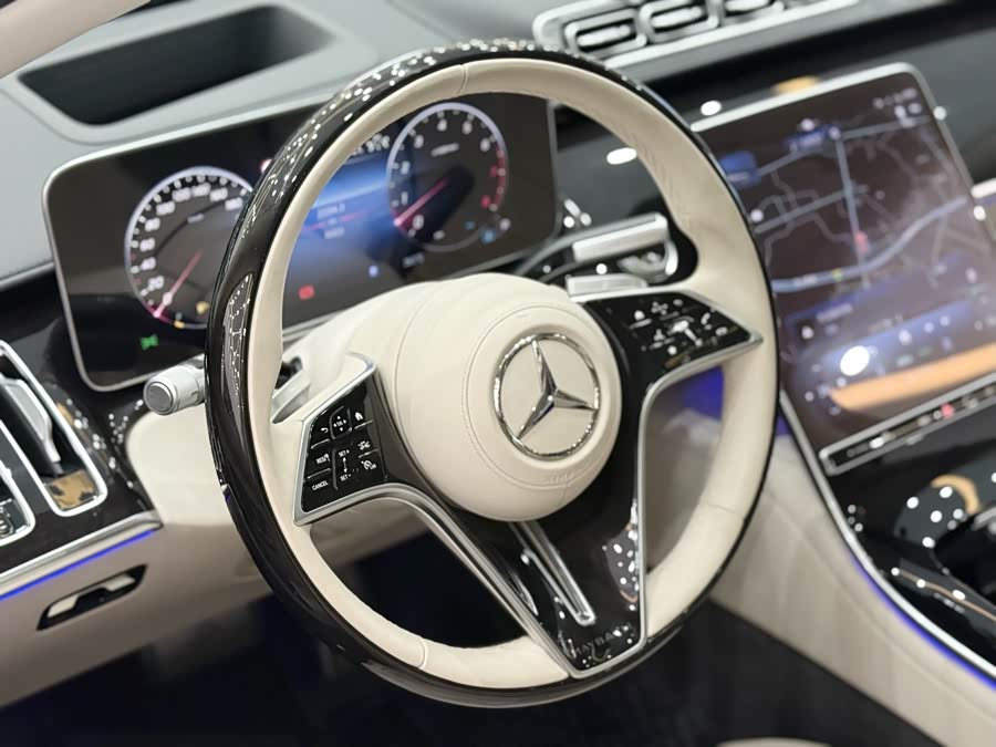 Mercedes-Benz Maybach S Class 2023 car image #17