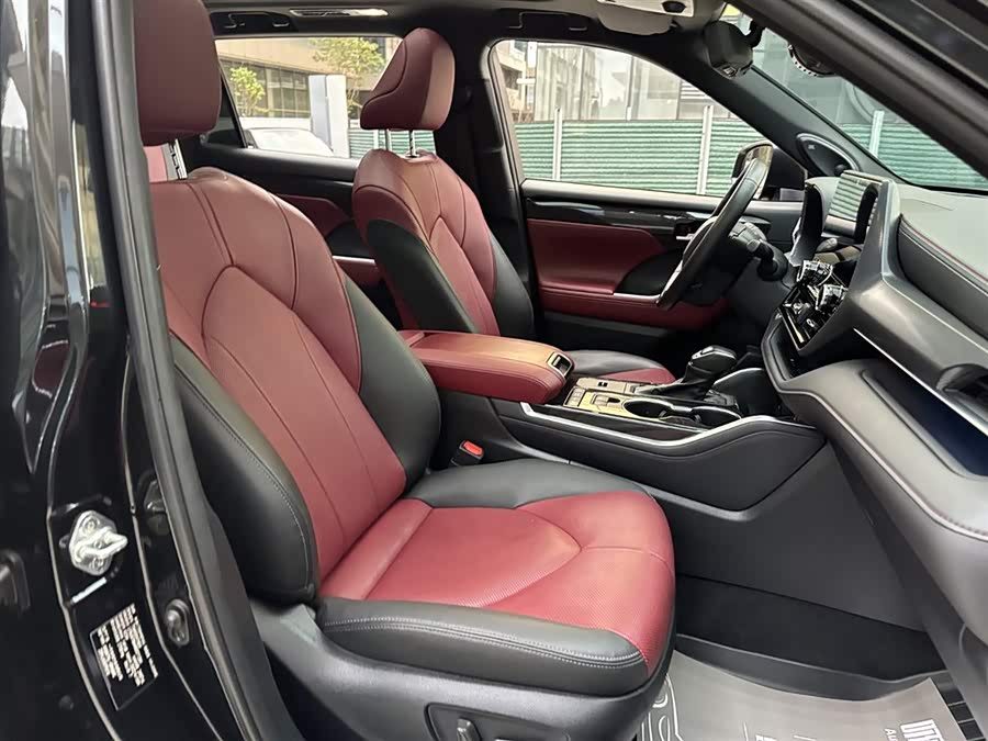 Toyota Crown Kluger 2022 car image #17