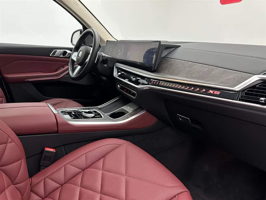 BMW X5 2023 صورة سيارة #17