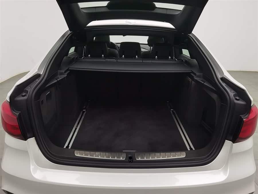 BMW 3 Series GT 2021 immagine di auto #17