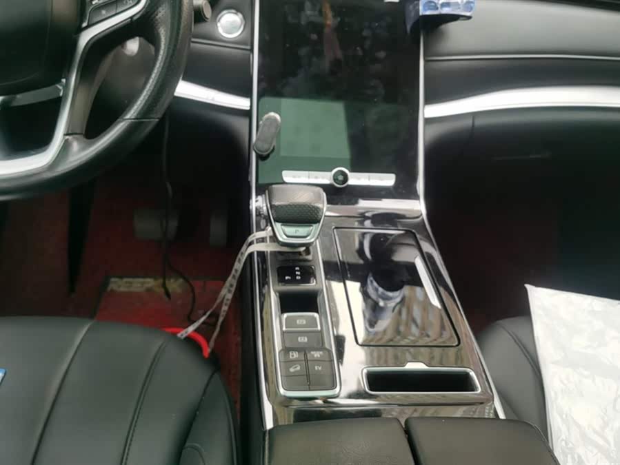 Roewe RX5 eMAX 2021 car image #17