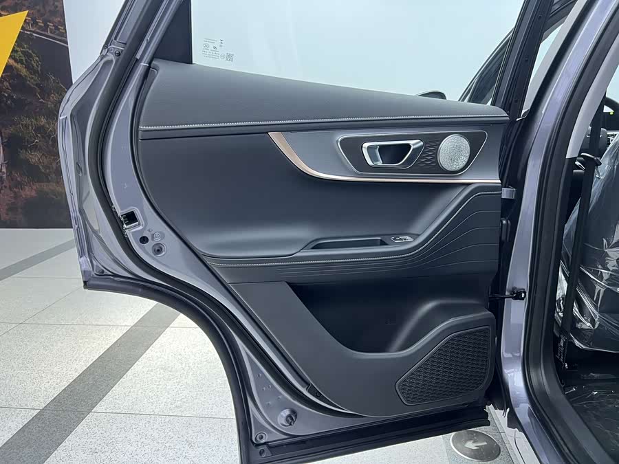 Chery Omoda #17 Chery Omoda car image #17