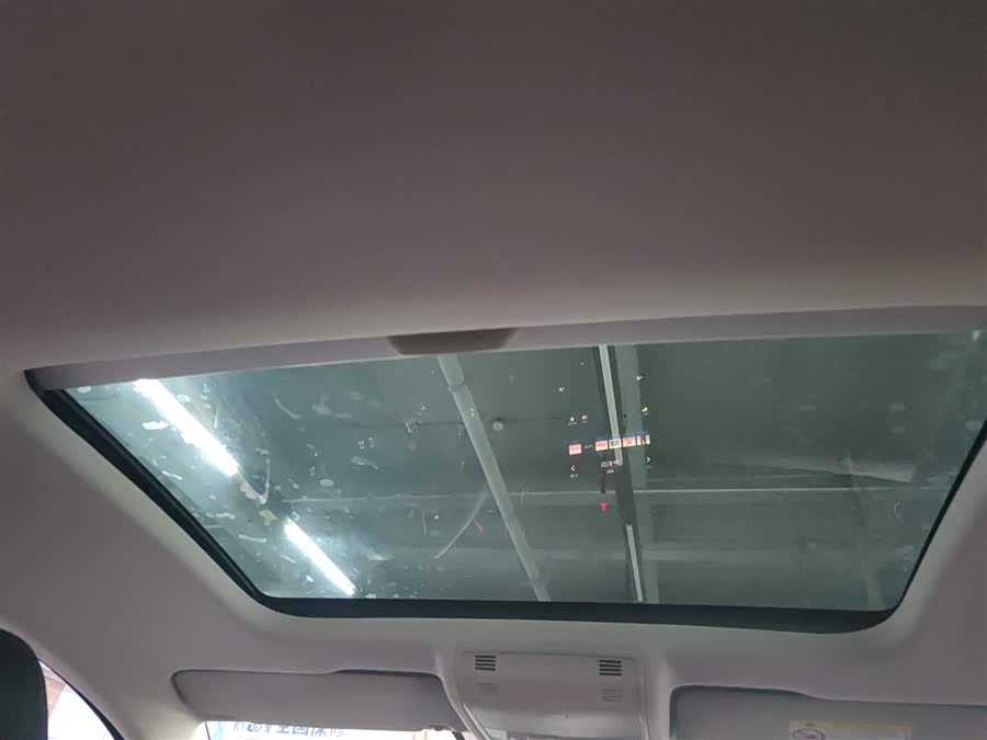 Volkswagen Golf Pure Electric 2021 car image #17