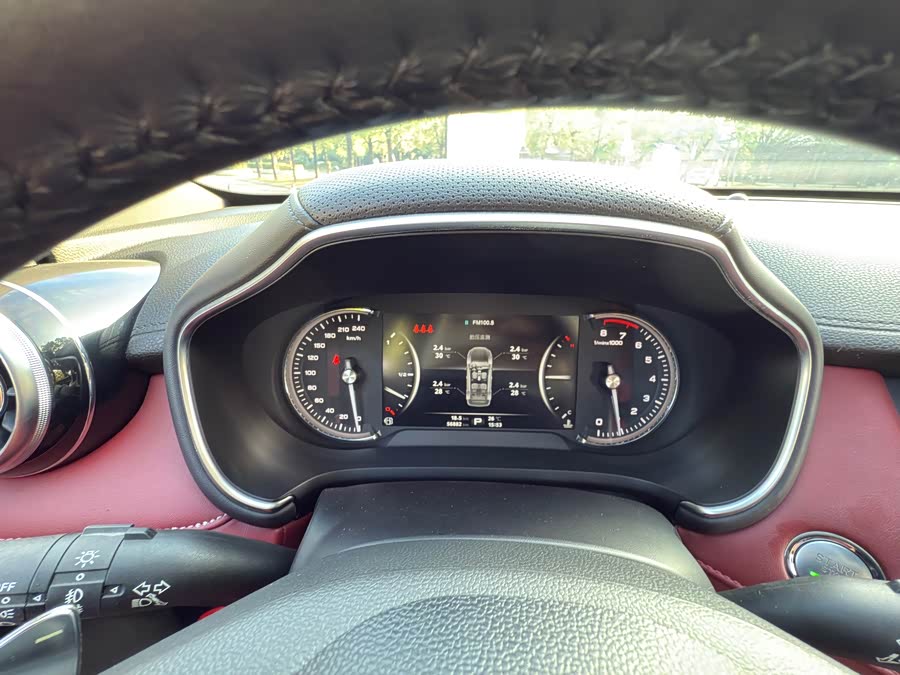 MG HS 2019 car image #17