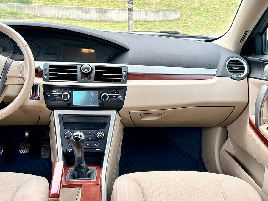 Roewe 550 2013 изображение автомобиля #17