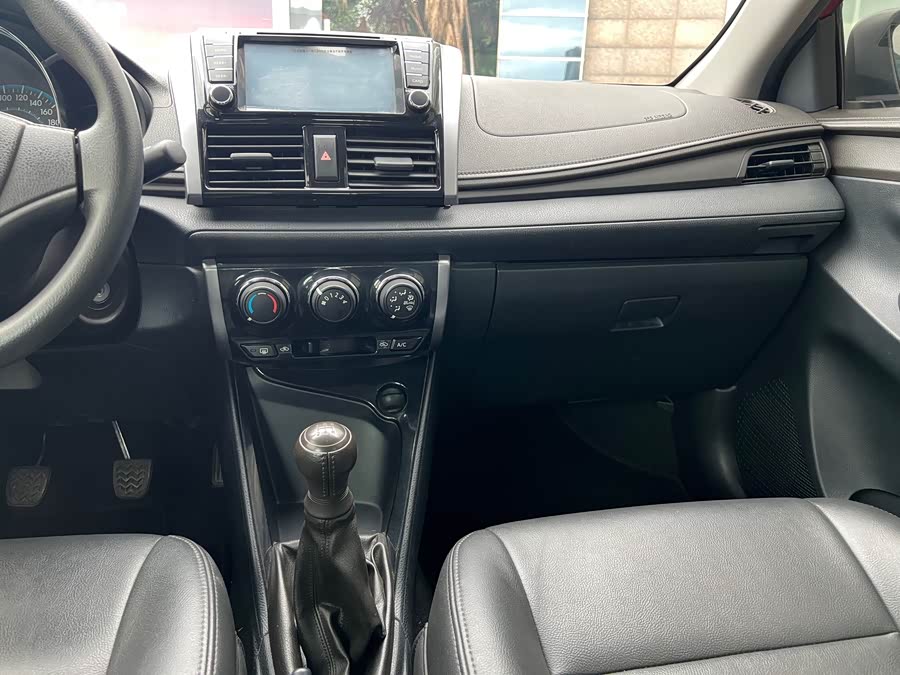 Toyota Vios 2015 immagine di auto #17