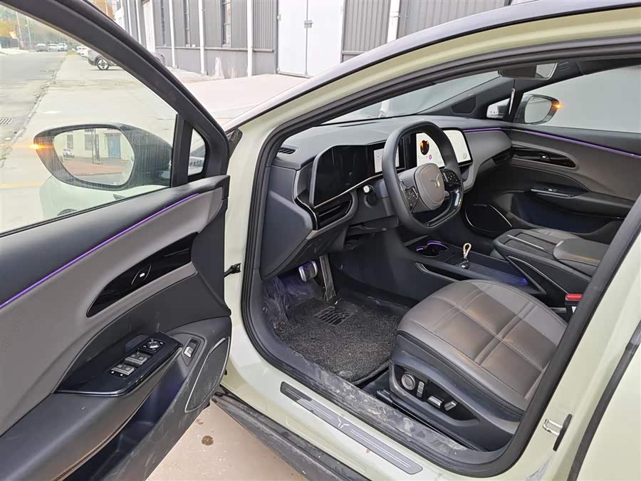 HongQi EH7 2024 car image #17