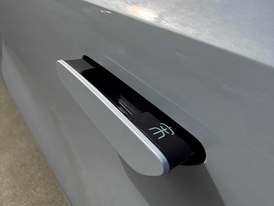 BYD SongL EV 2024 car image #17