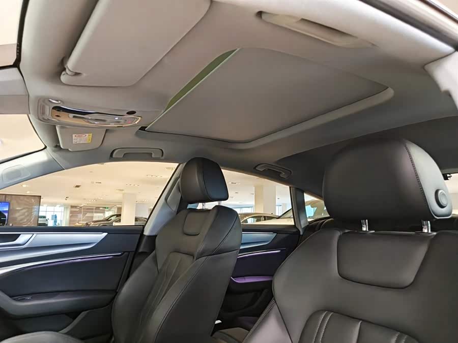 Audi A7 2022 car image #17