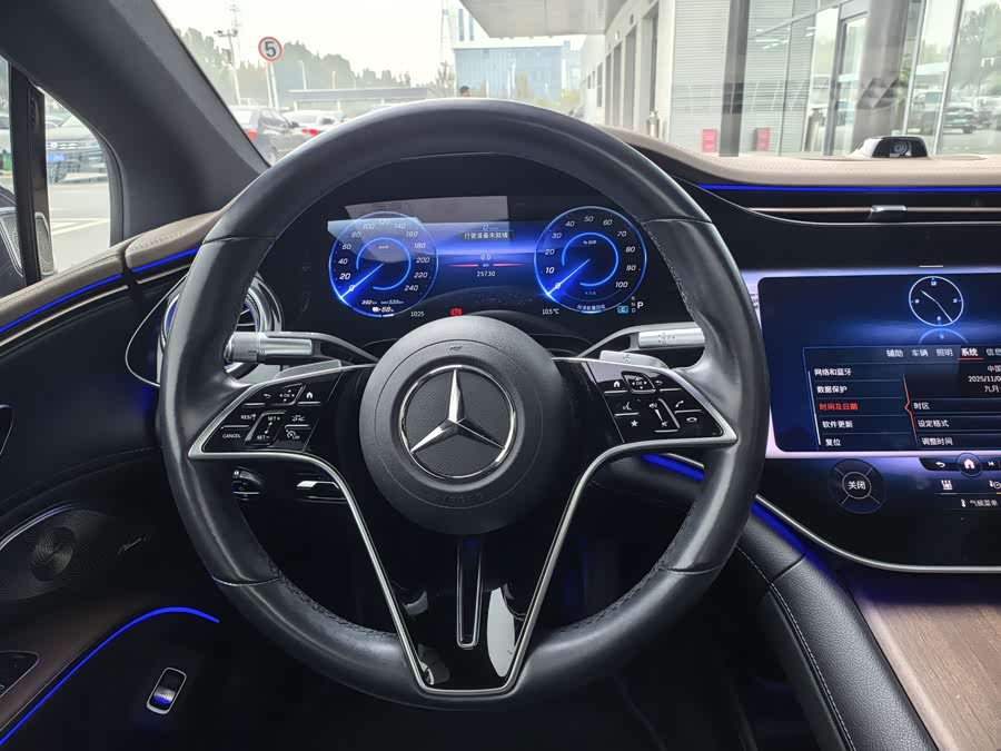 Mercedes-Benz EQS Class 2023 #17 Mercedes-Benz EQS Class 2023 car image #17