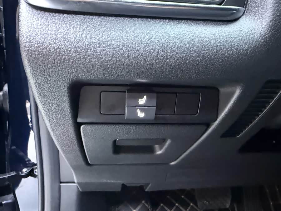 Mazda CX-3 2023 car image #17