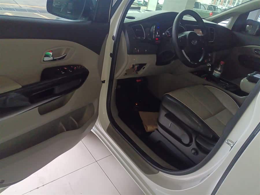 起亚 嘉华(进口) 2018 汽车图片 #17