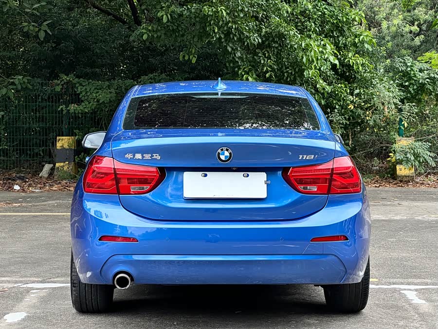 BMW 1 Series 2019 immagine di auto #17