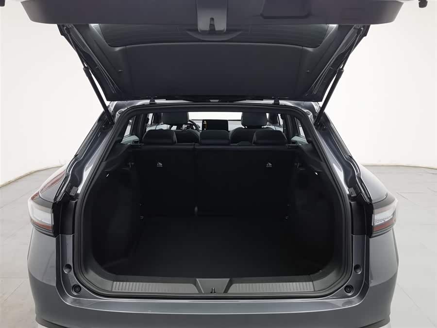 Volkswagen ID.4 X 2023 immagine di auto #17