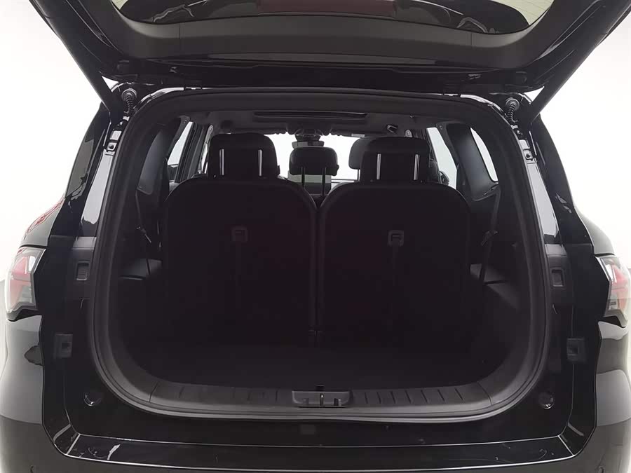 GEELY Okavango L 2025 car image #17