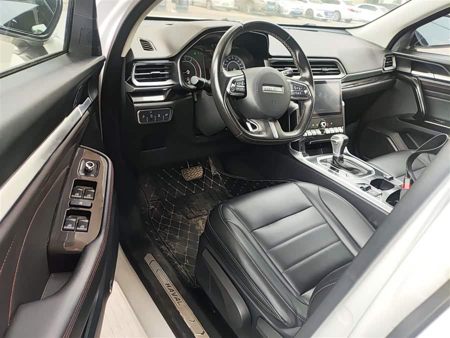 Haval F5 2018 car image #17