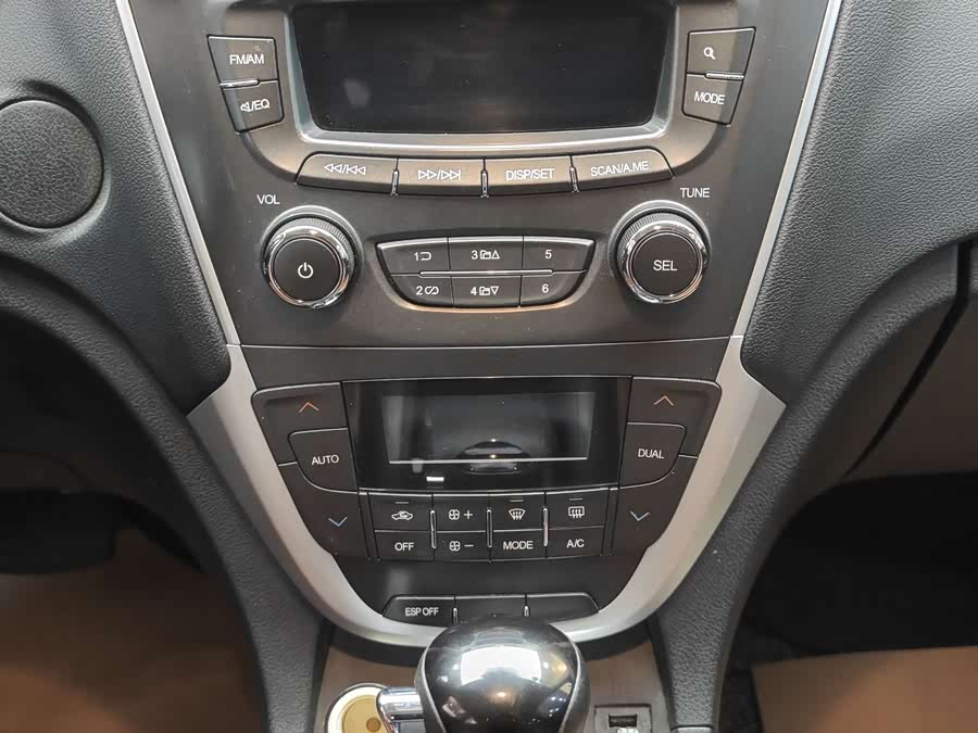 GAC Trumpchi GS5 2014 car image #17