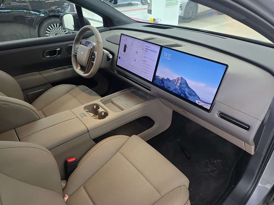 理想汽车 理想i6 2025 汽车图片 #17