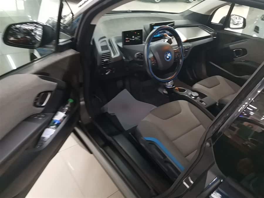 BMW i3 (Imported) 2018 صورة سيارة #17