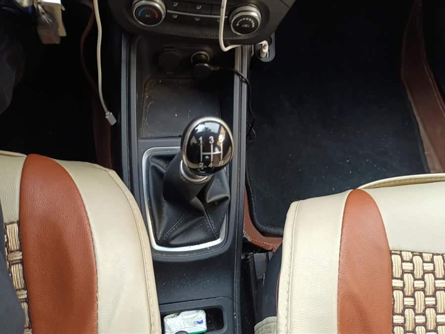 Haval H1 2015 car image #17