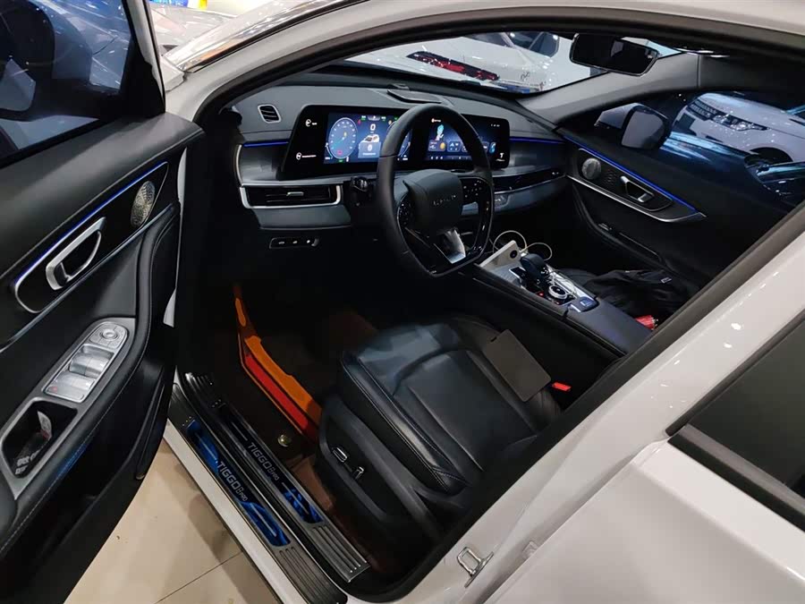 Chery Tiggo 8 PRO New Energy 2025 car image #17