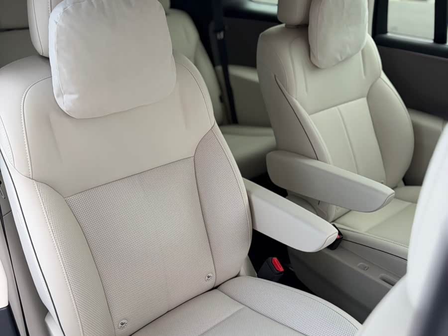 Li i8 2025 изображение автомобиля #17