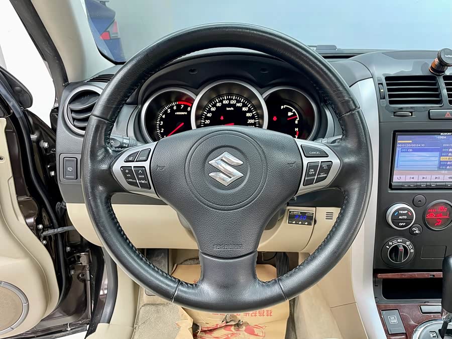 铃木 超级维特拉 2014 汽车图片 #17