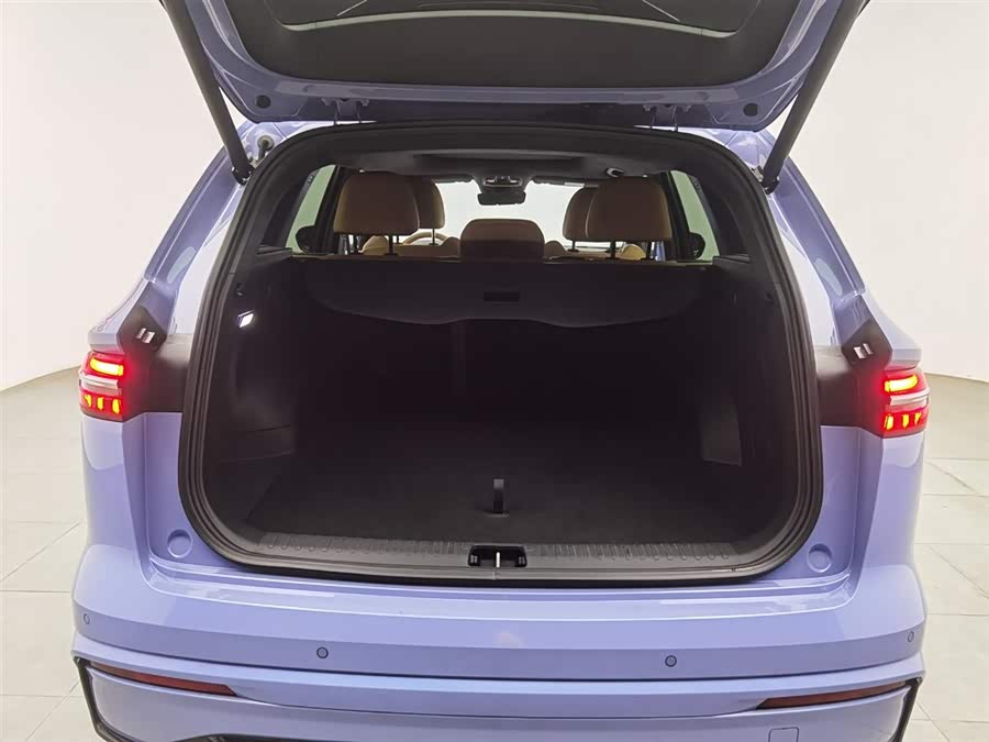 GEELY Monjaro EREV 2022 #17 GEELY Monjaro EREV 2022 car image #17