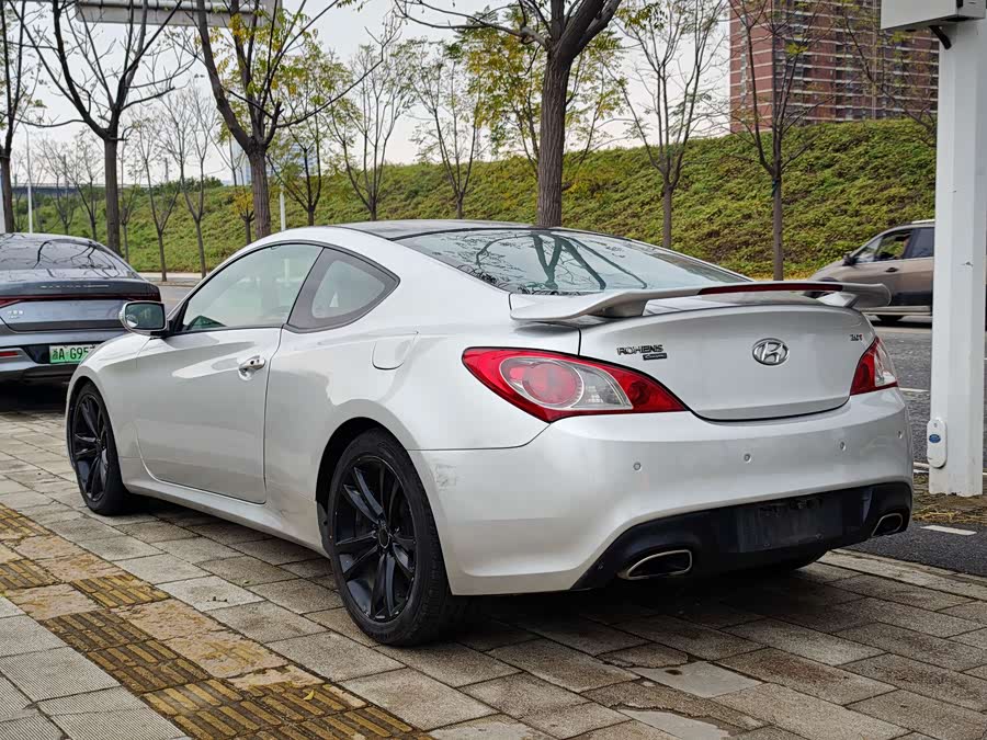 Hyundai Rohens-Coupe 2009 #17 Hyundai Rohens-Coupe 2009 car image #17