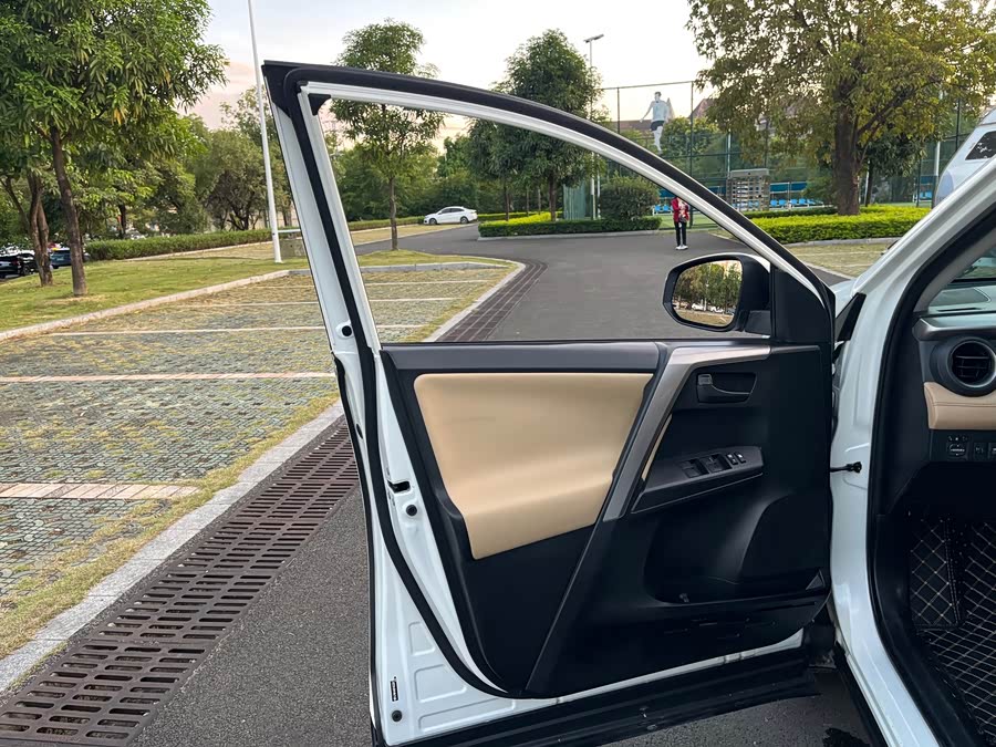 丰田 RAV4荣放 2016 汽车图片 #17