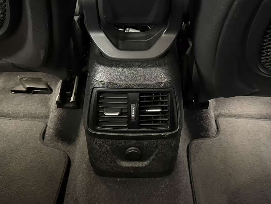 BMW 2 Series Tourer (Imported) 2015 #17 BMW 2 Series Tourer (Imported) 2015 car image #17