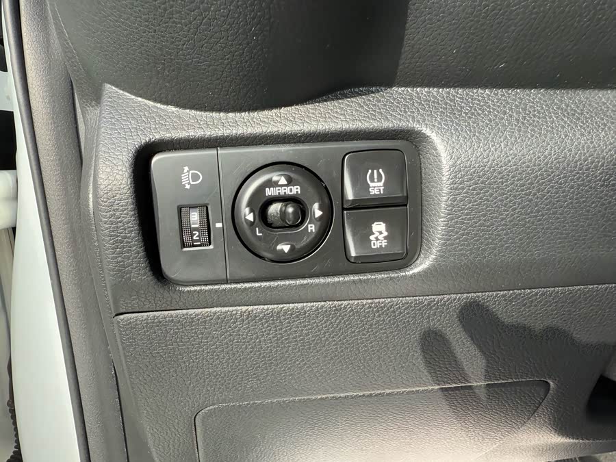 Kia Pegas 2021 image de voiture #17